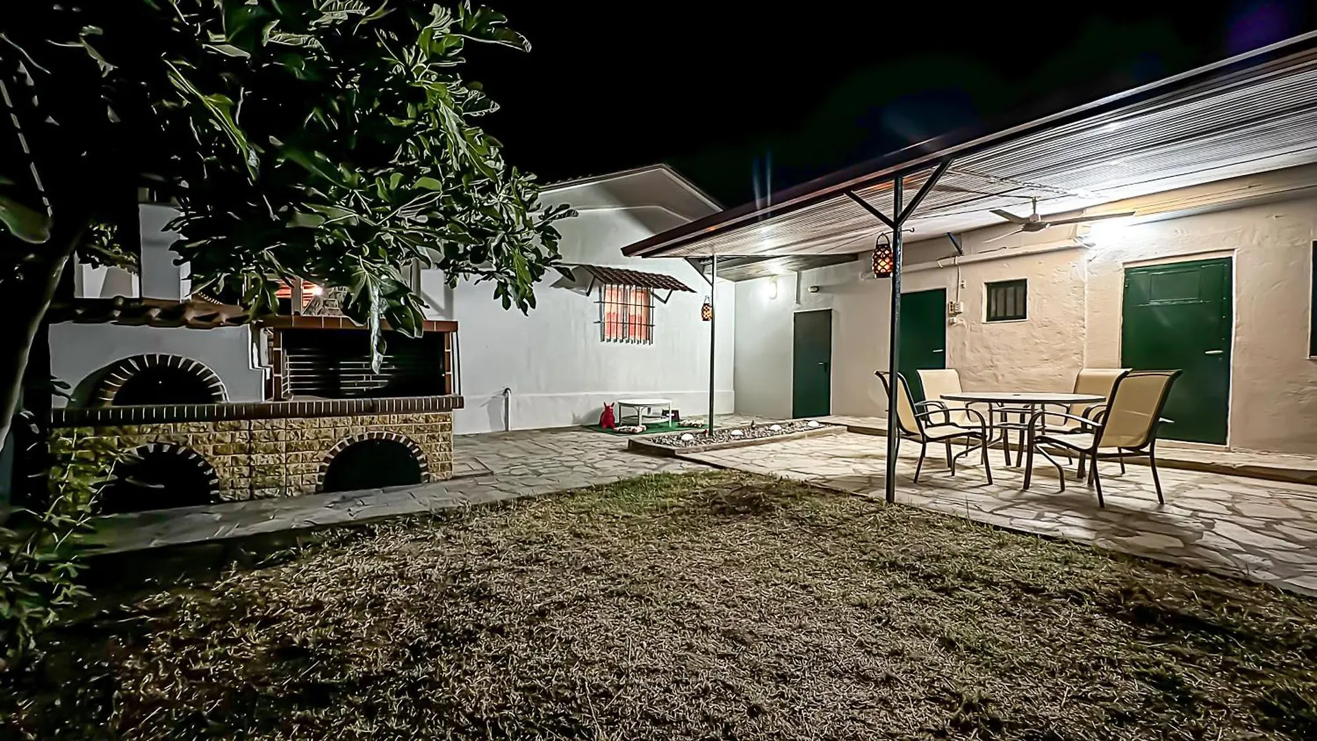 Дом отдыха The Garden Villa Agios Pavlos  Греция